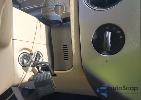 2007 Ford Expedition El Eddie Bauer z USA, uszkodzony, nr VIN 1FMFK18527LA29112